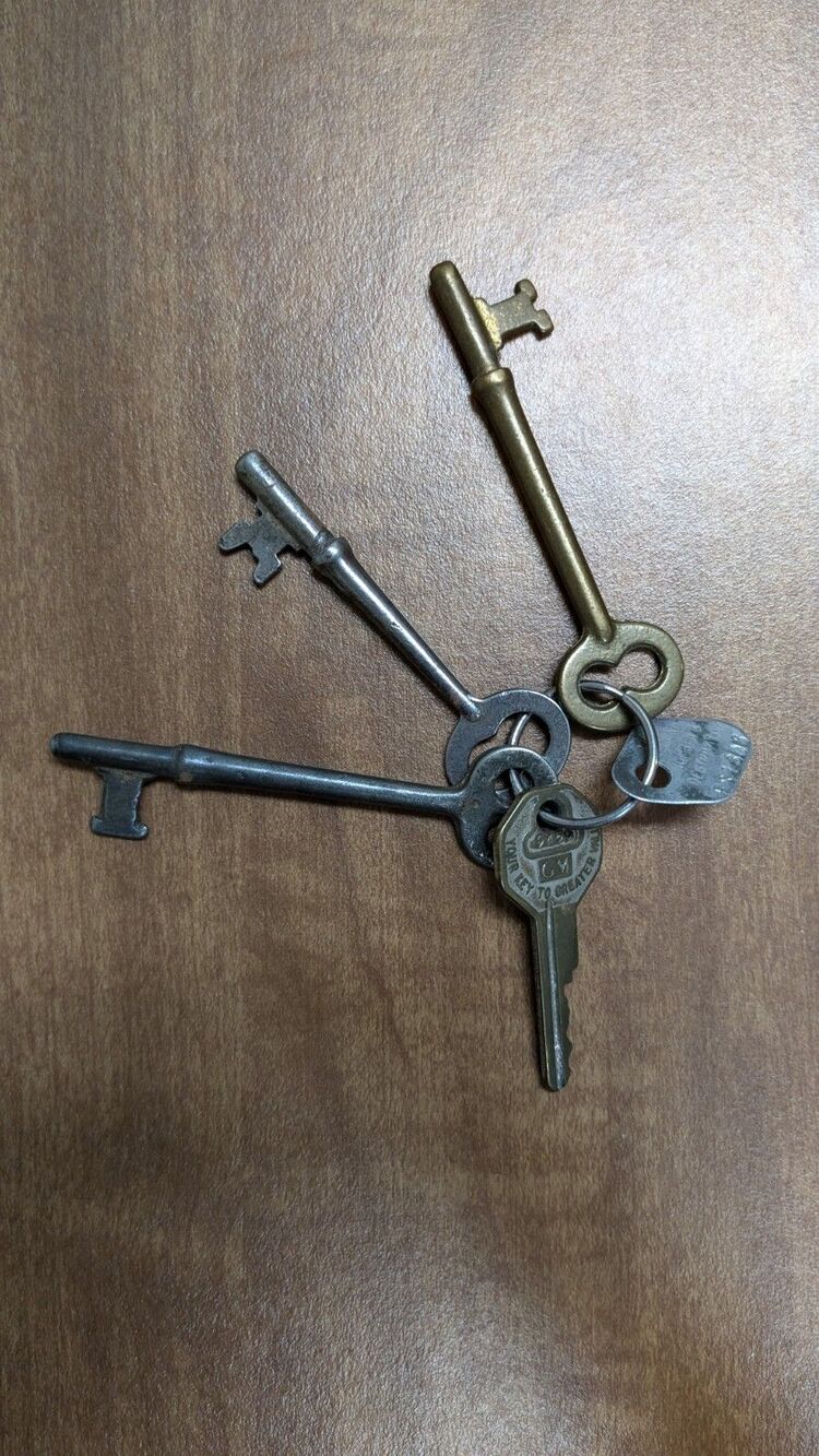 Three Skeleton Keys and an Old Padlock Key Vintage Craft Antique